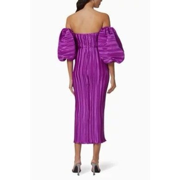 L'IDEE Sirene Off-shoulder Pleated Midi Dress - Picture 3 of 9